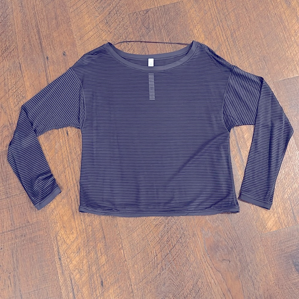 Lululemon striped sheer workout top, size 4, dark purple